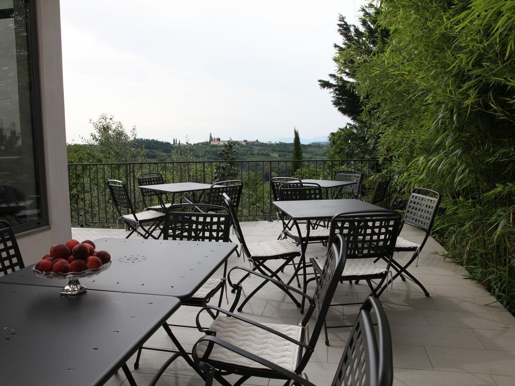 Boutique Hotel Dvor Доброво Экстерьер фото