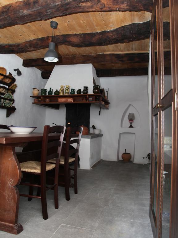 Boutique Hotel Dvor Доброво Экстерьер фото