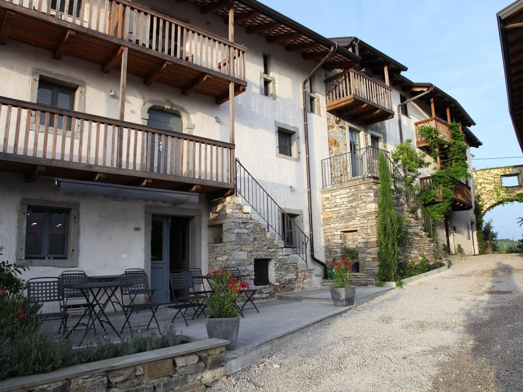 Boutique Hotel Dvor Доброво Экстерьер фото