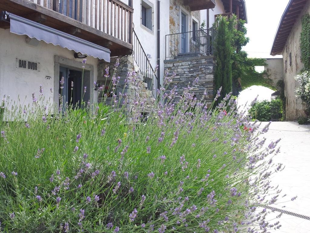Boutique Hotel Dvor Доброво Экстерьер фото