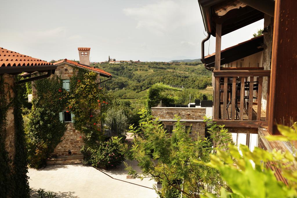 Boutique Hotel Dvor Доброво Экстерьер фото